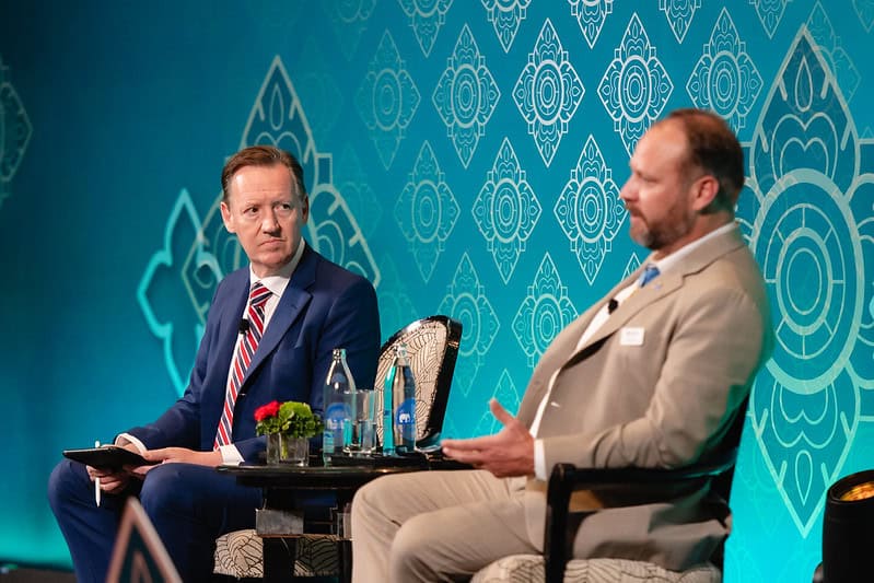 54744758654 96ee6176c3 c